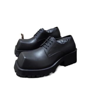 Balenciaga British-style black leather shoes