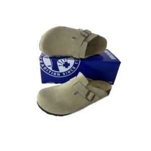 BIRKENSTOCK retro-style beige slippers