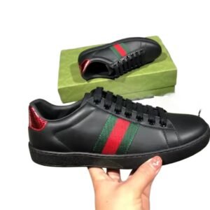 Gucci retro-style black
