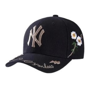 MLB Yankees embroidery style black cap