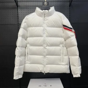 Moncler classic and fashionable white down jacket
