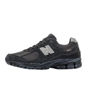 New Balance 2002R Retro Style Black and Gray Athletic Shoes