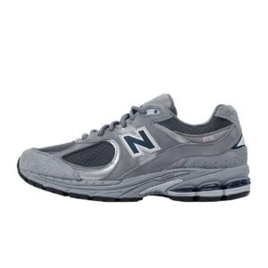 New Balance 2002R retro - style grey shoes