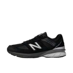 New Balance 990 series black sports shoes