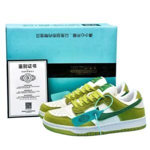 Nike Dunk skate shoes green and white