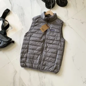 Patagonia Down Vest in Ash