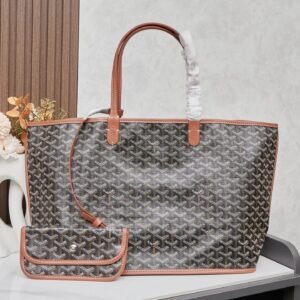 The classic Monogram Goyardine tote bag
