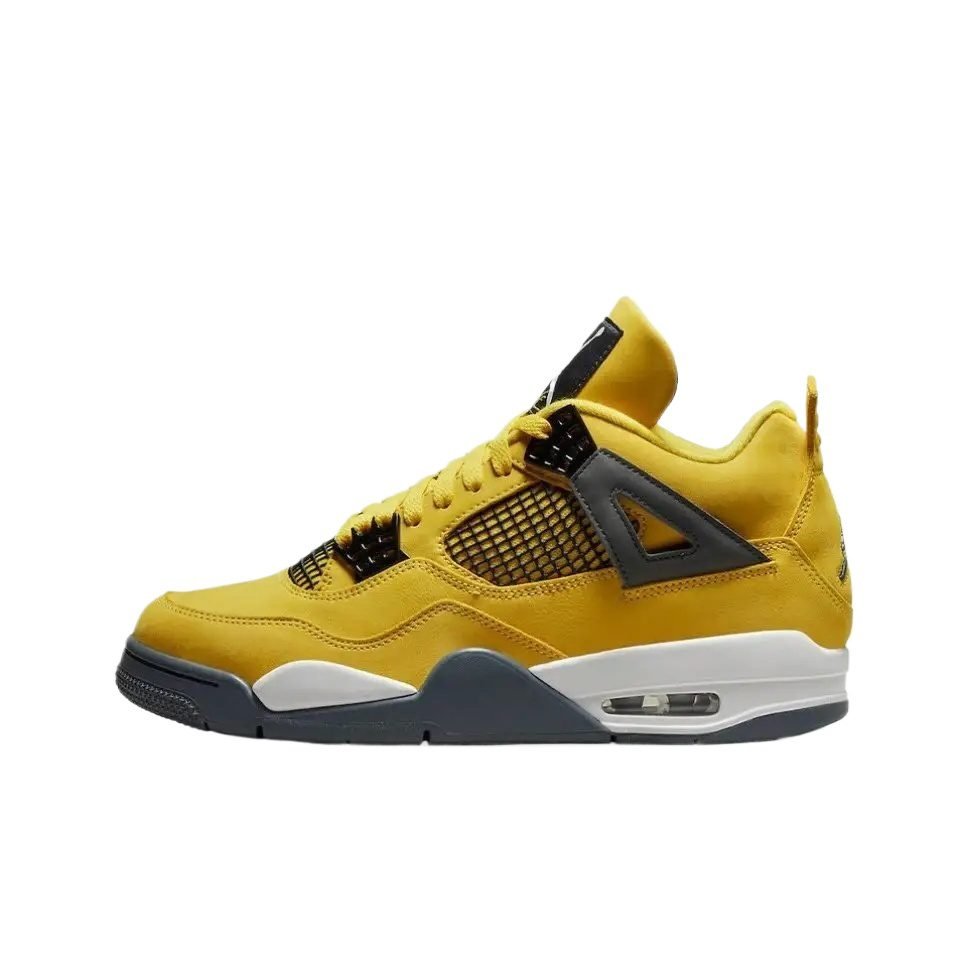 The classic yellow-gray trendy shoes of Jordan 4th generation.
