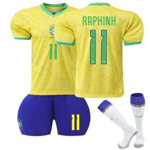 The No. 11 yellow-green football jersey of the Brazilian team.