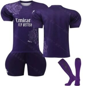 The purple rose wind ball jersey of Real Madrid.