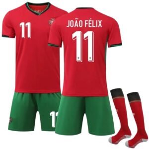 The red and green ball uniform of Portuguese
