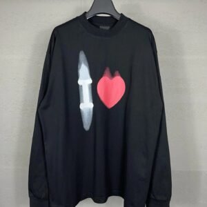 Black sweatshirt with Balenciaga's heart print