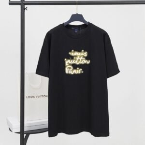 LV Parisian-style black T-shirt