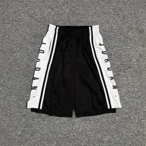 China Selected Trendy Sports Shorts (Black and White Style)
