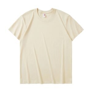 UNIQLO's solid - color simple - style T - shirts