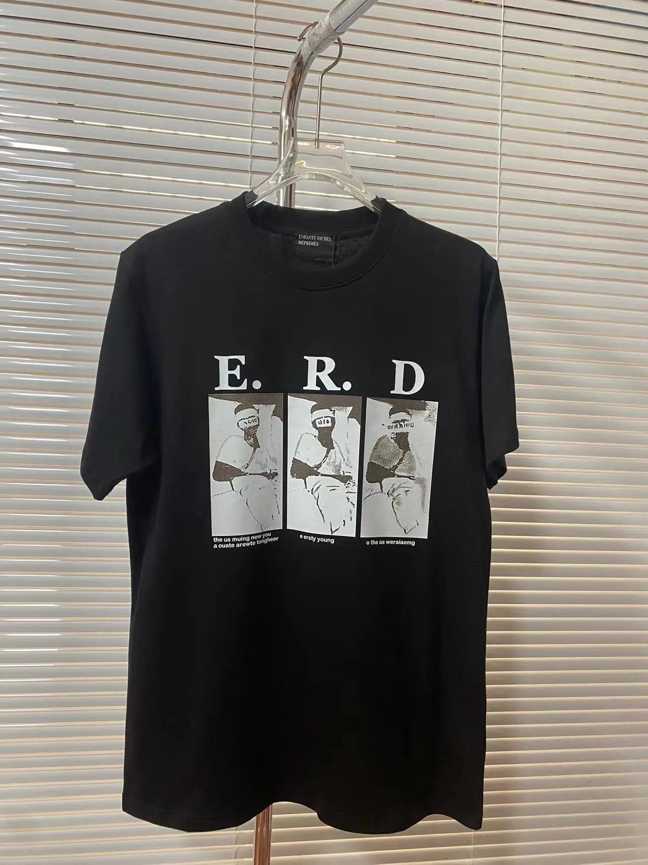 ERD black-and-white street-style T-shirt