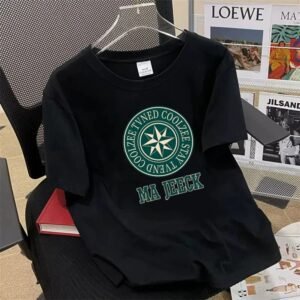 China Selected retro-style black T-shirts