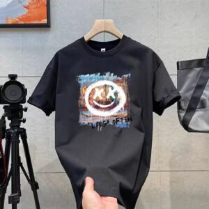 China Selected graffiti-style black T-shirts