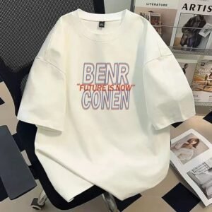 China Selected letter-printed white short-sleeve shirt.