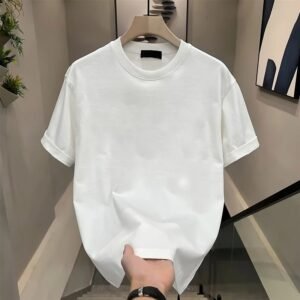 China Selected basic white T-shirts.