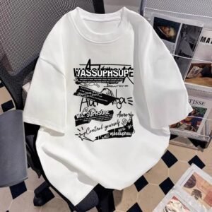 China Selected graffiti-style white T-shirts