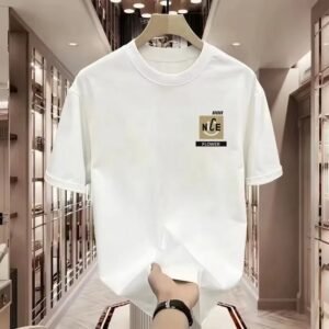 China Selected simple white T-shirts.