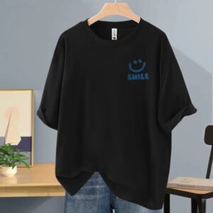 China Selected simple black T-shirt with a smiling face.