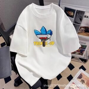 China Selected graffiti-style white T-shirts.