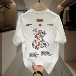 China Selected graffiti-style white T-shirts