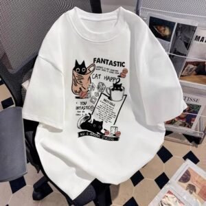 China Selected white T-shirts with cat prints.