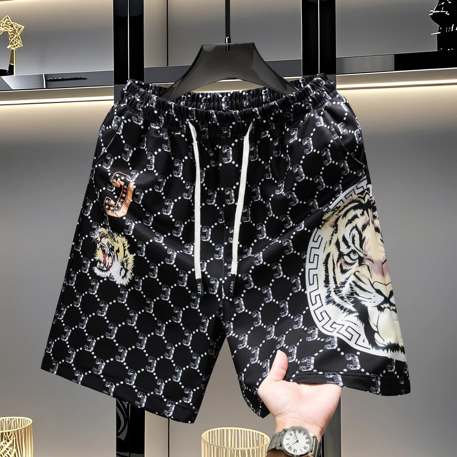China Selected Trendy Brand Animal Print Shorts