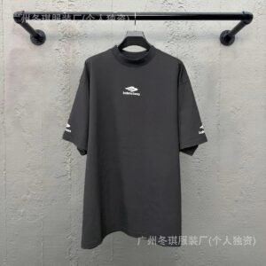 Balenciaga minimalist style black T-shirt