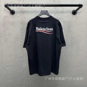 Balenciaga minimalist style black T-shirt
