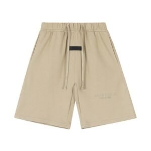 ESSENTIALS minimalist style khaki shorts