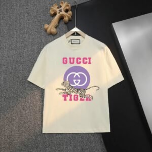 GUCCI Tiger Print T-shirt