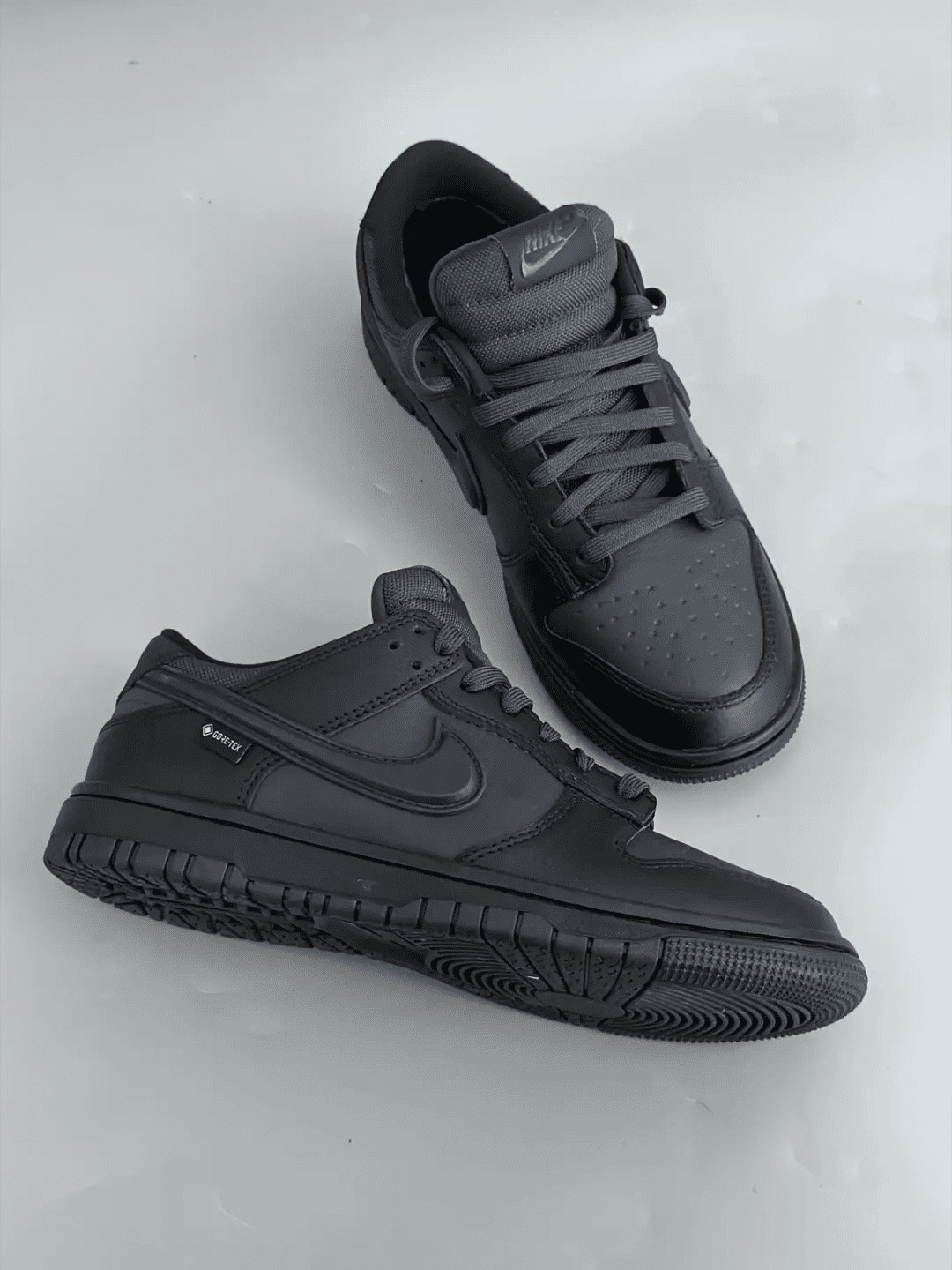 Gore-Tex Dunk - Waterproof outdoor style for rainy days