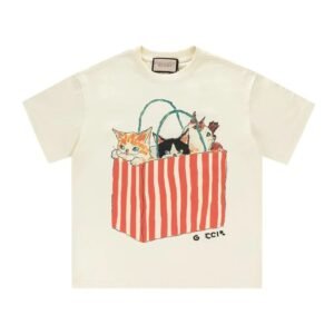 Gucci Cat Print Vintage Off-white T-Shirt