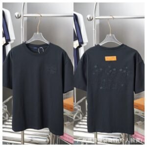 Louis Vuitton Monogram Embroidery Light Luxury Style Black T-Shirt