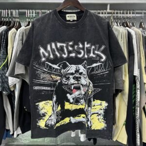 MAJESTIK Bulldog Distressed Street Style Black T-Shirt