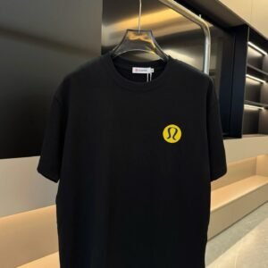 lululemon Printed Casual Style Black Short Sleeve T-Shirt