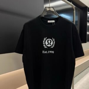 lululemon Casual Printed Black Short Sleeve T-shirt