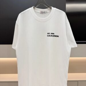 lululemon minimalist style printed white short-sleeve T-shirt