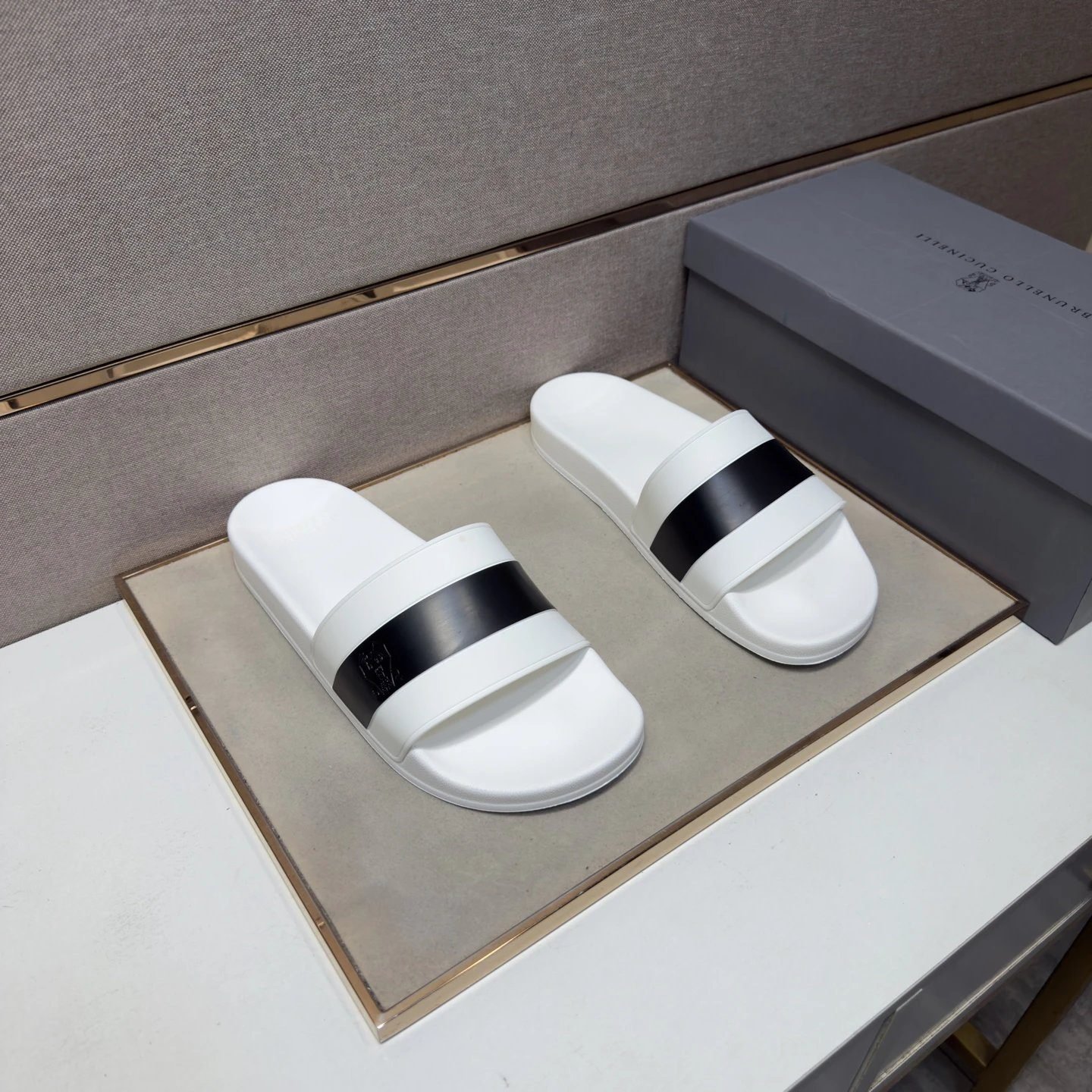 Brunello Cucinelli Casual Minimalist Style White and Black Slide Sandals