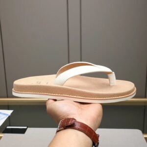 Brunello Cucinelli Casual Style Off-white Flip-flops