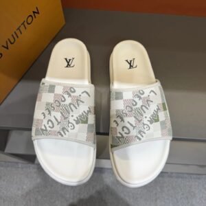 Louis Vuitton Trendy Checkerboard Off-white Slides