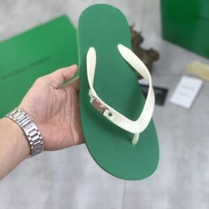 BOTTEGA VENETA Minimalist Style Green and White Colorblock Flip-Flops