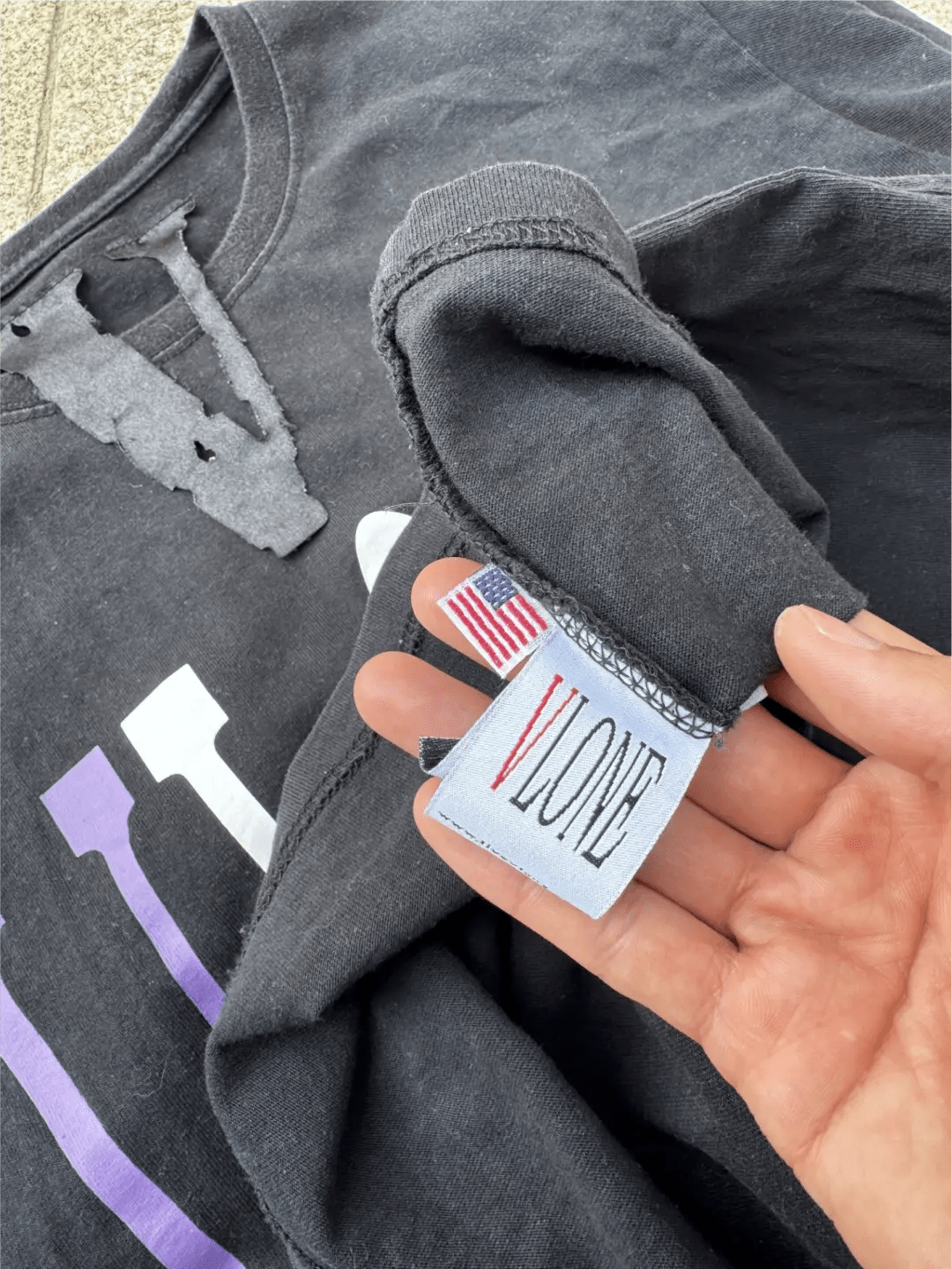 vlone logo details qc photo check agent platform shopping tips