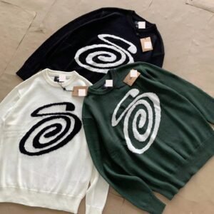 Stussy Off-White Swirl Graphic SweatShirt Streetwear Look